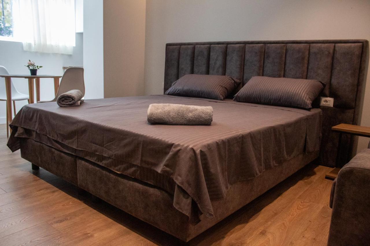 Downtown Studio Apartments Тирана Экстерьер фото