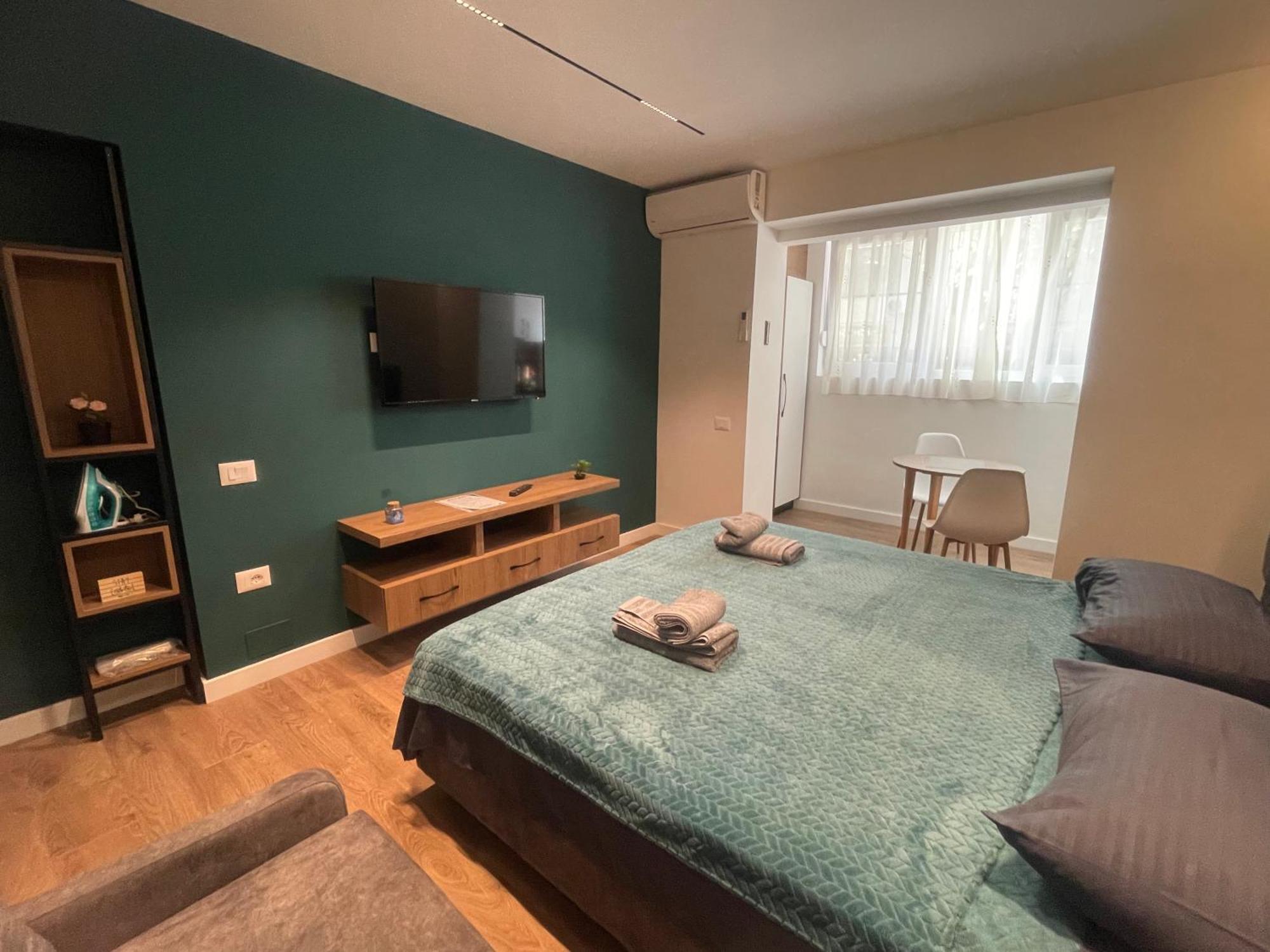 Downtown Studio Apartments Тирана Экстерьер фото