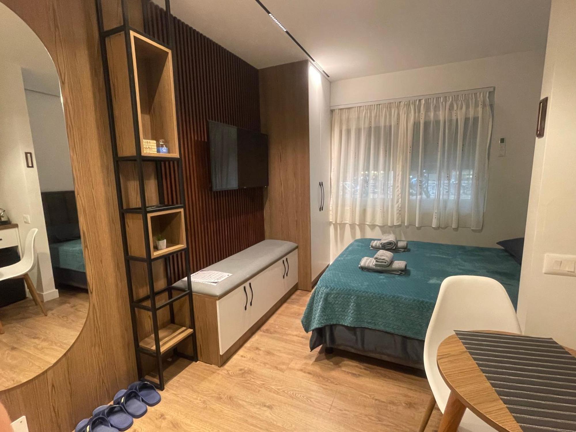 Downtown Studio Apartments Тирана Экстерьер фото