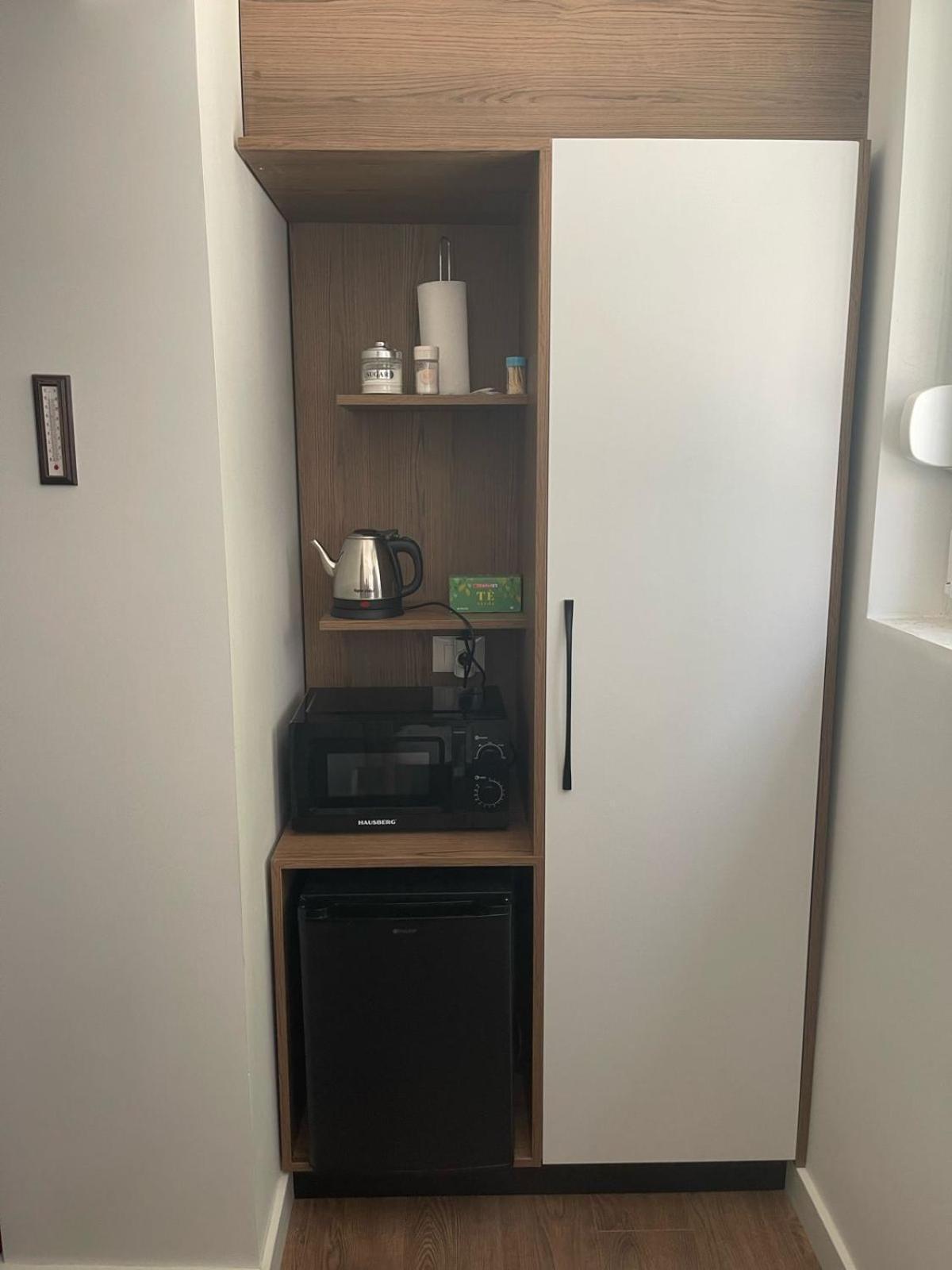 Downtown Studio Apartments Тирана Экстерьер фото